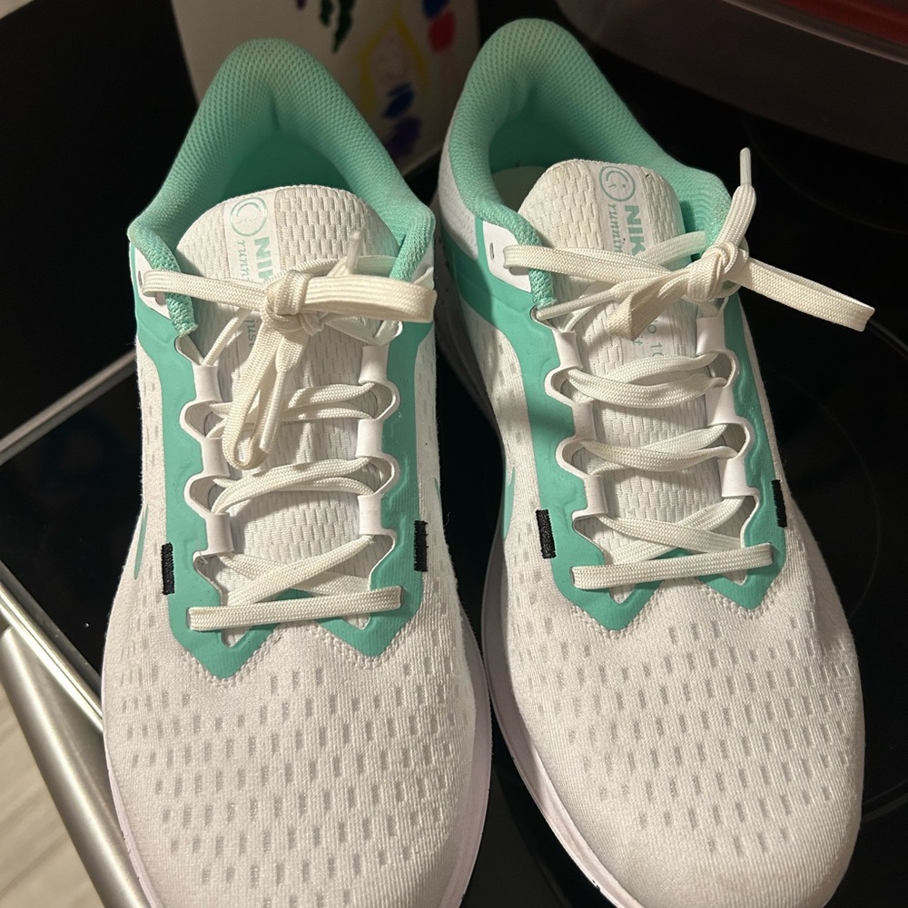 Nike Winflo Womens Running Shoes